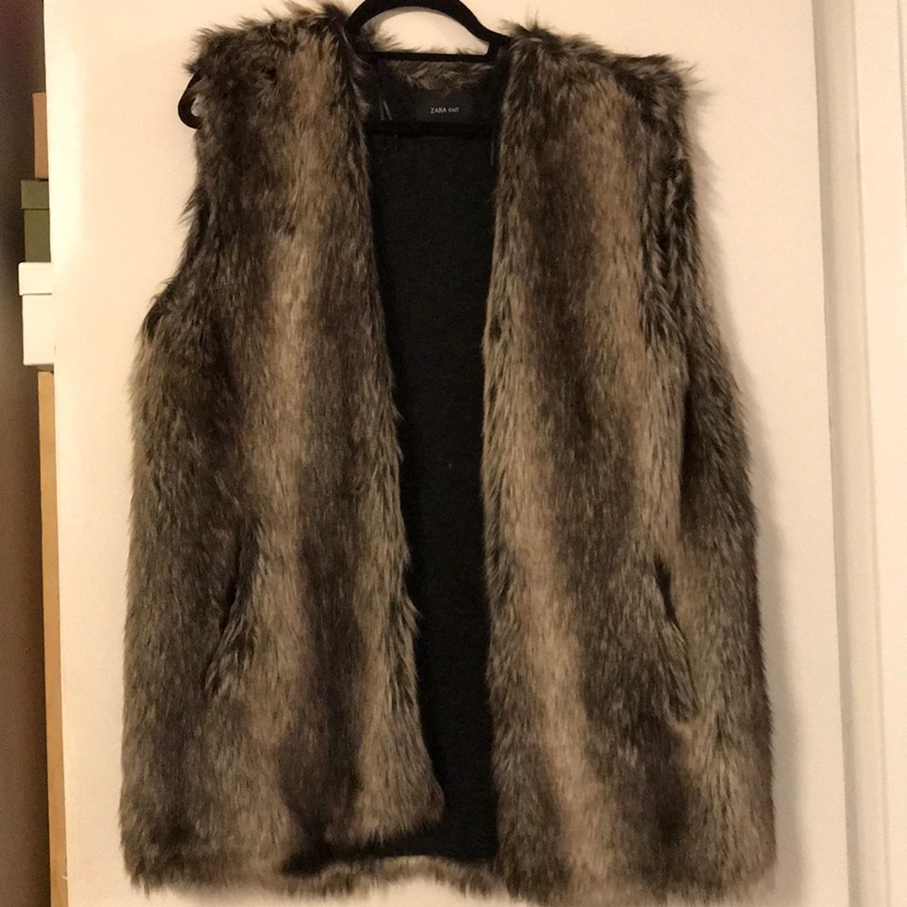 Zara faux fur vest -Size M